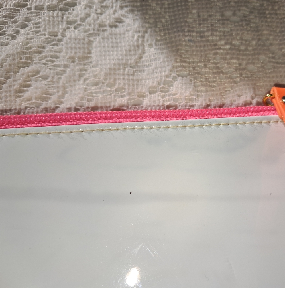Kate Spade White Clutch Bag Like NEW Travel Cosmetics Makeup Pouch - Picture 5 of 6